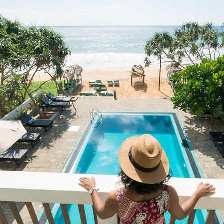 At Ease Beach Hotel Hikkaduwa Luaran gambar