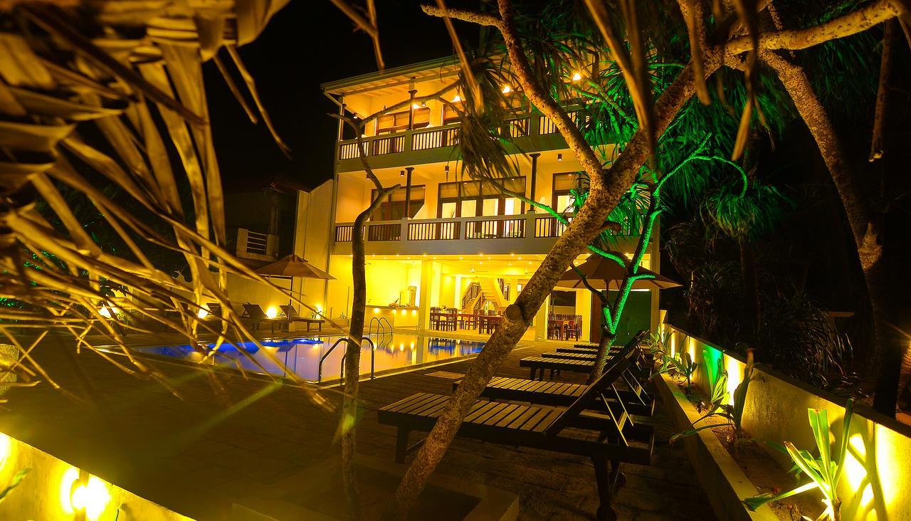 At Ease Beach Hotel Hikkaduwa Luaran gambar