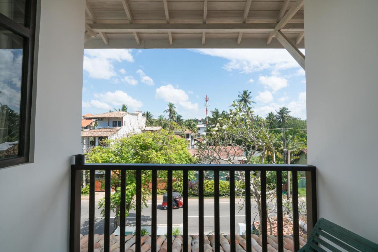 At Ease Beach Hotel Hikkaduwa Luaran gambar
