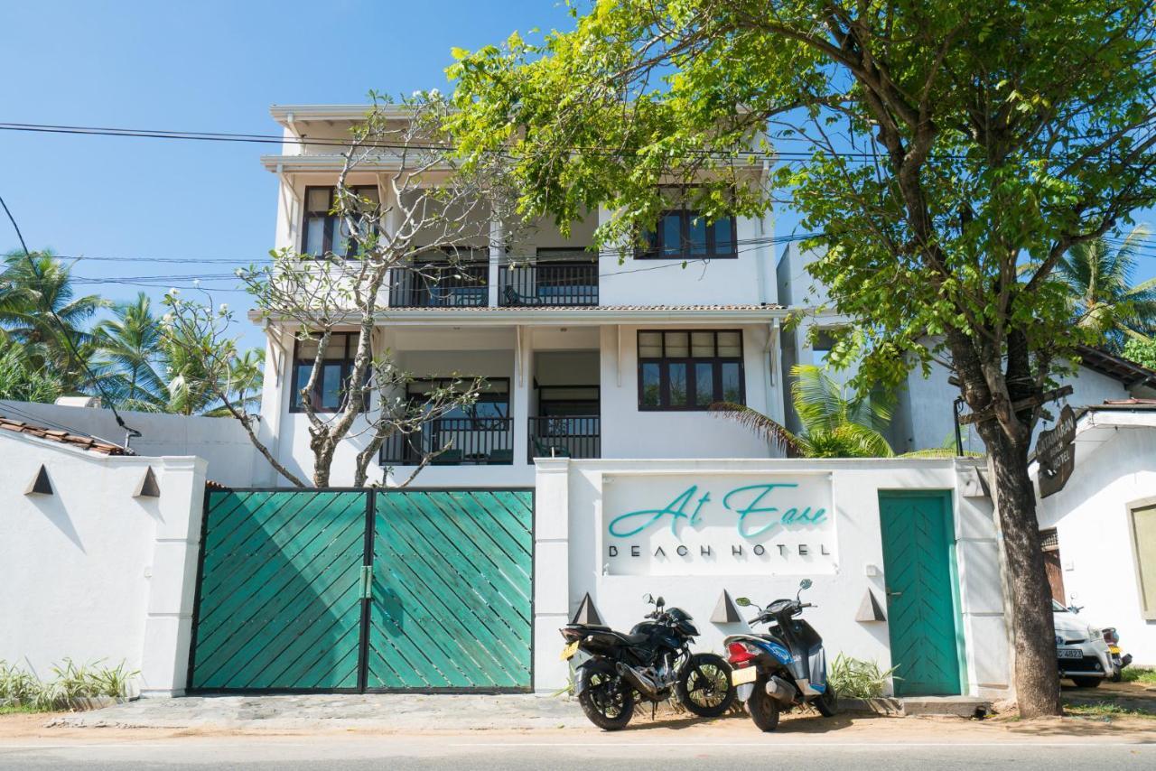 At Ease Beach Hotel Hikkaduwa Luaran gambar