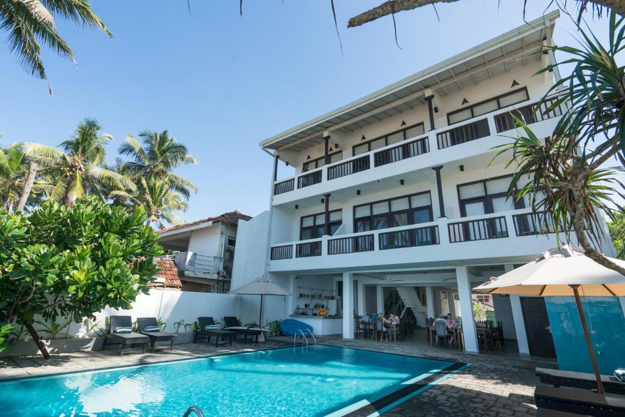 At Ease Beach Hotel Hikkaduwa Luaran gambar